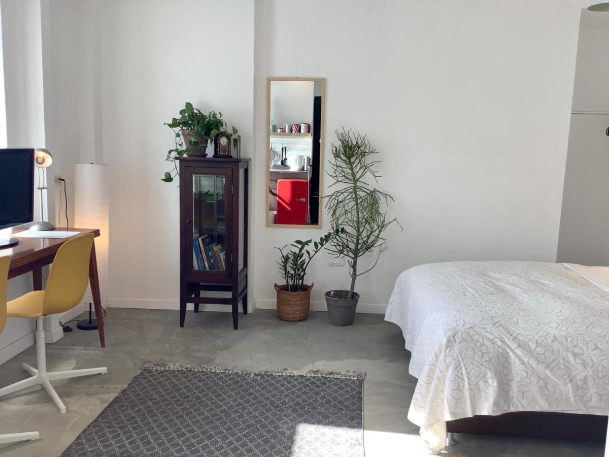 Beach Apartments North Jaffa - By Bookiz テル・アビブ エクステリア 写真
